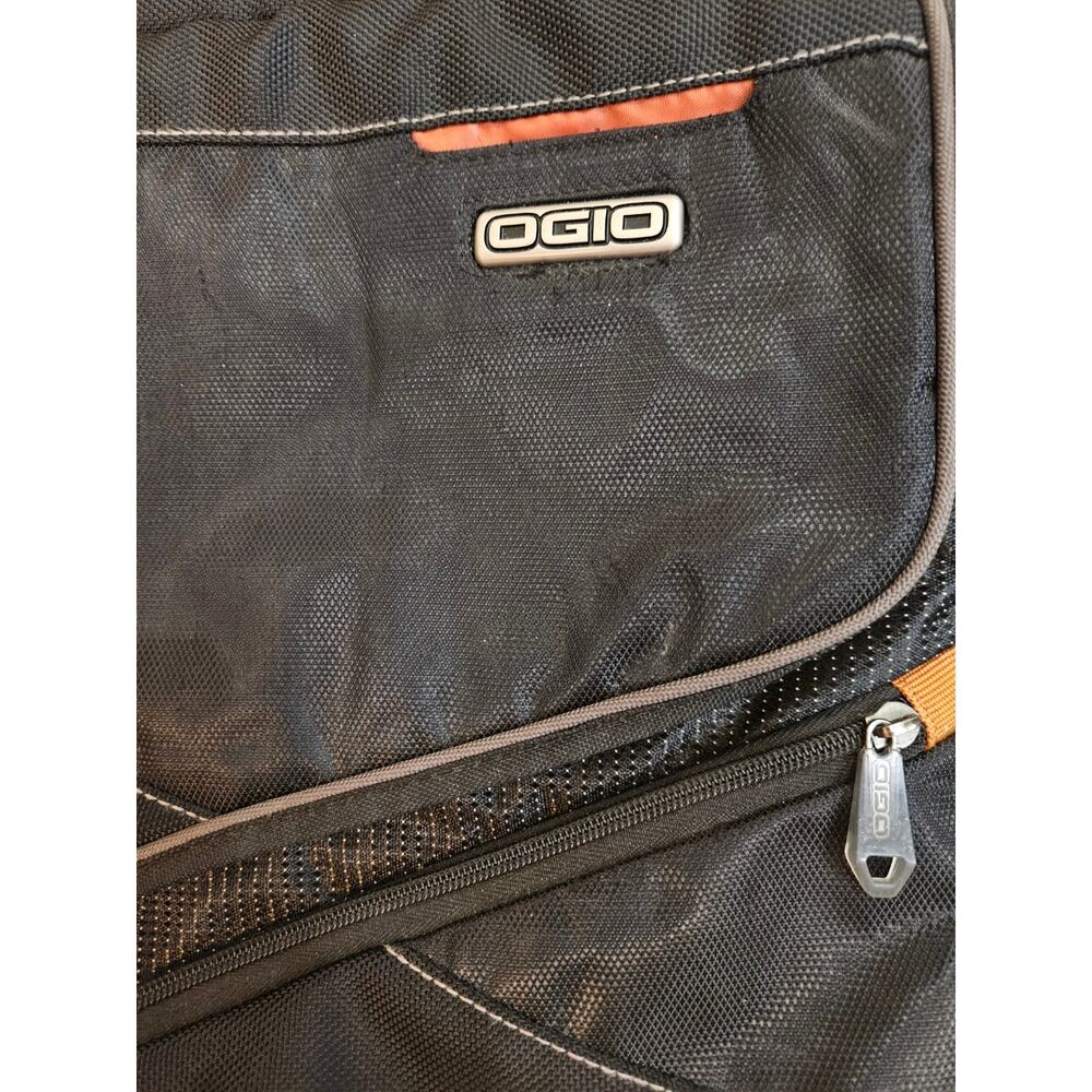 OGIO Multi-Zip/Compartment Laptop Computer Carry Case/Bag - Picture 6 of 6